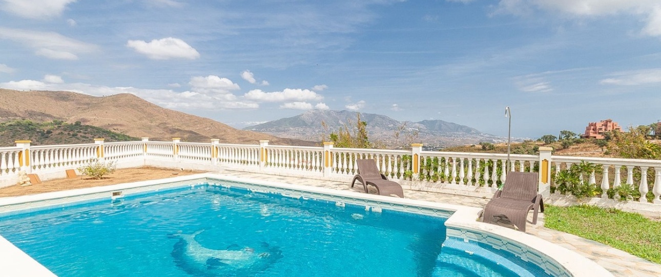 Resale - Villa - Marbella - La Mairena