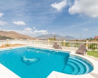 Resale - Villa - Marbella - La Mairena