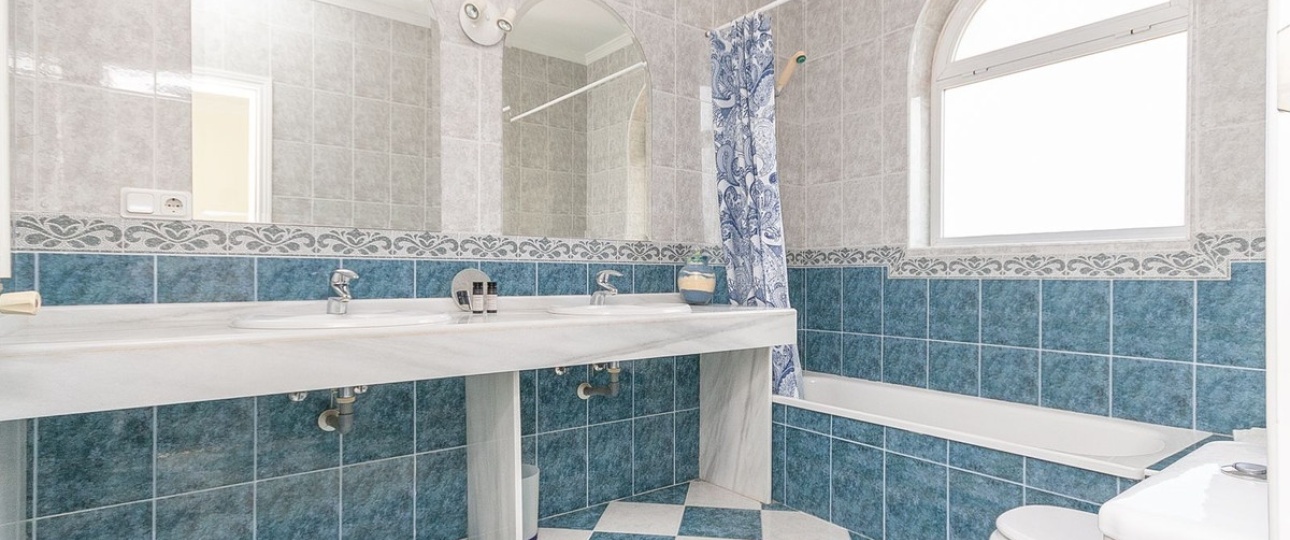 Resale - Villa - Marbella - La Mairena