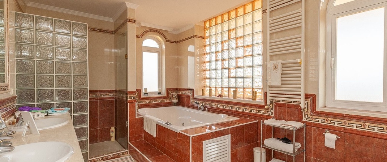 Resale - Villa - Marbella - La Mairena