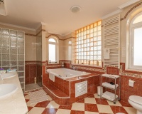 Resale - Villa - Marbella - La Mairena