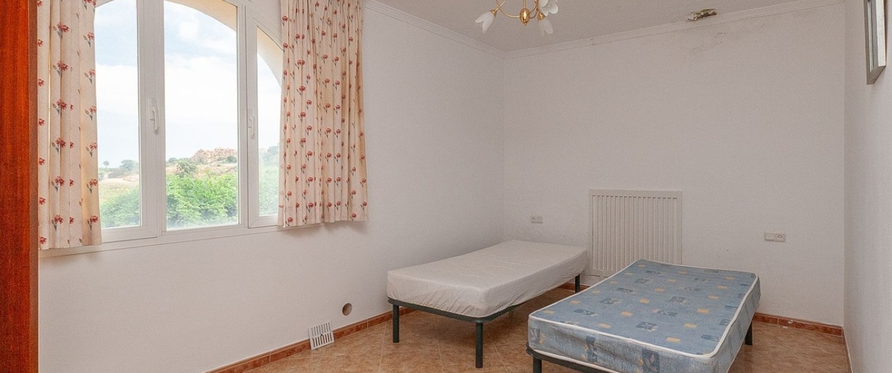 Resale - Villa - Marbella - La Mairena
