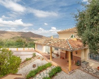 Resale - Villa - Marbella - La Mairena
