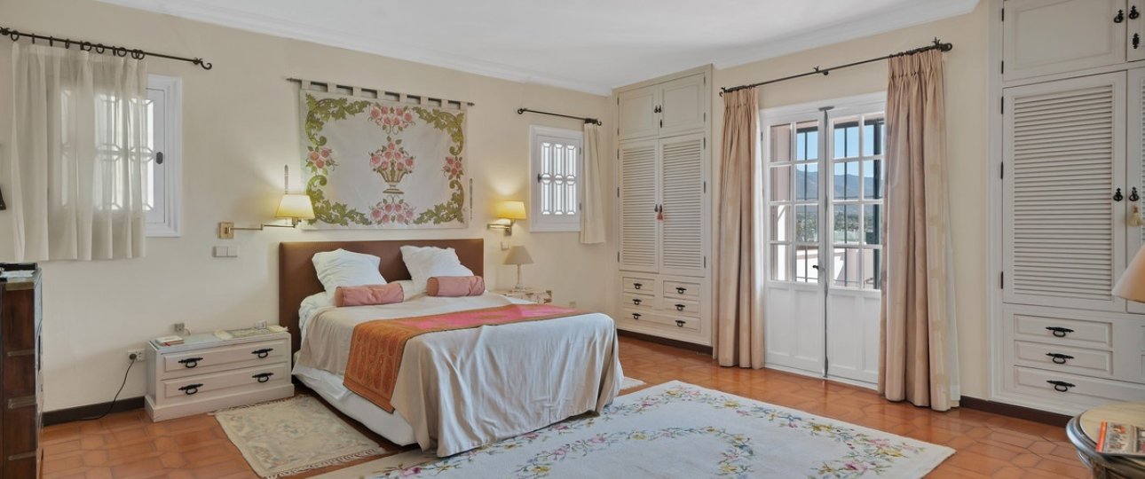 Resale - Villa - Marbella - Las Brisas