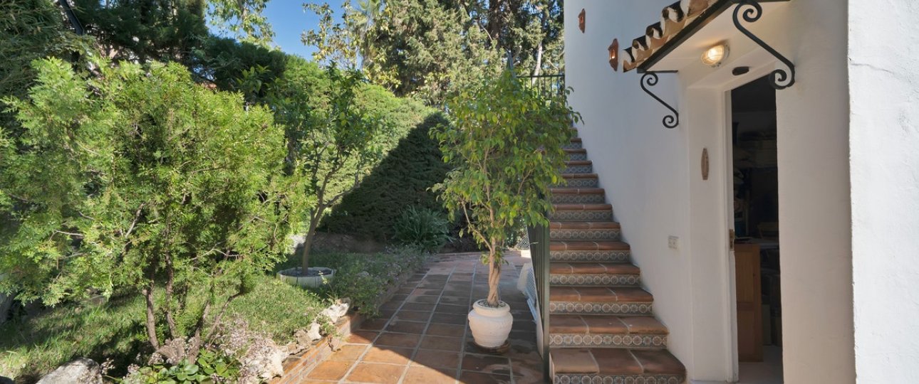 Resale - Villa - Marbella - Las Brisas