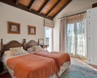 Resale - Villa - Marbella - Las Brisas