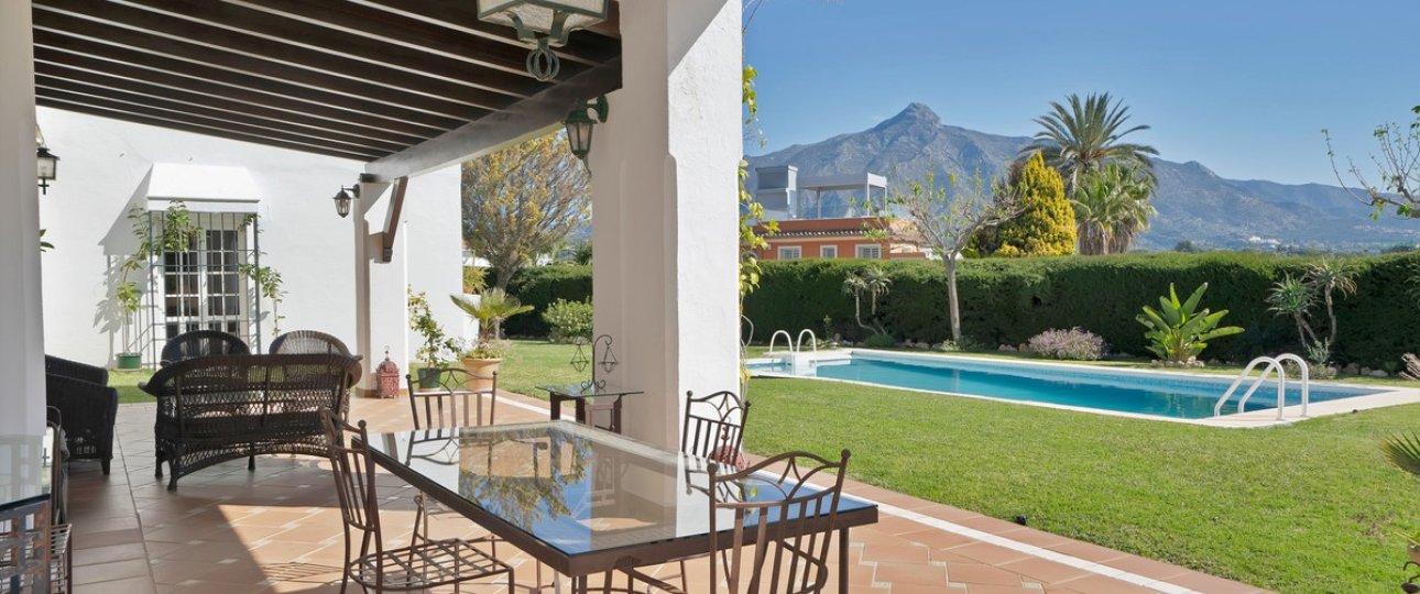 Resale - Villa - Marbella - Las Brisas