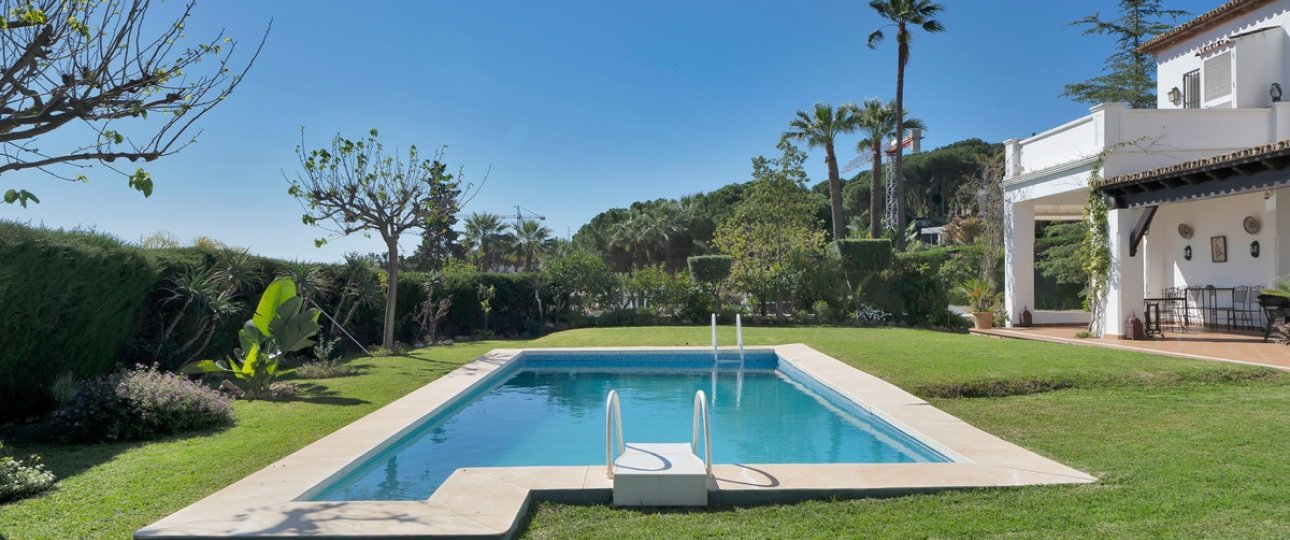 Resale - Villa - Marbella - Las Brisas