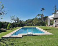 Resale - Villa - Marbella - Las Brisas