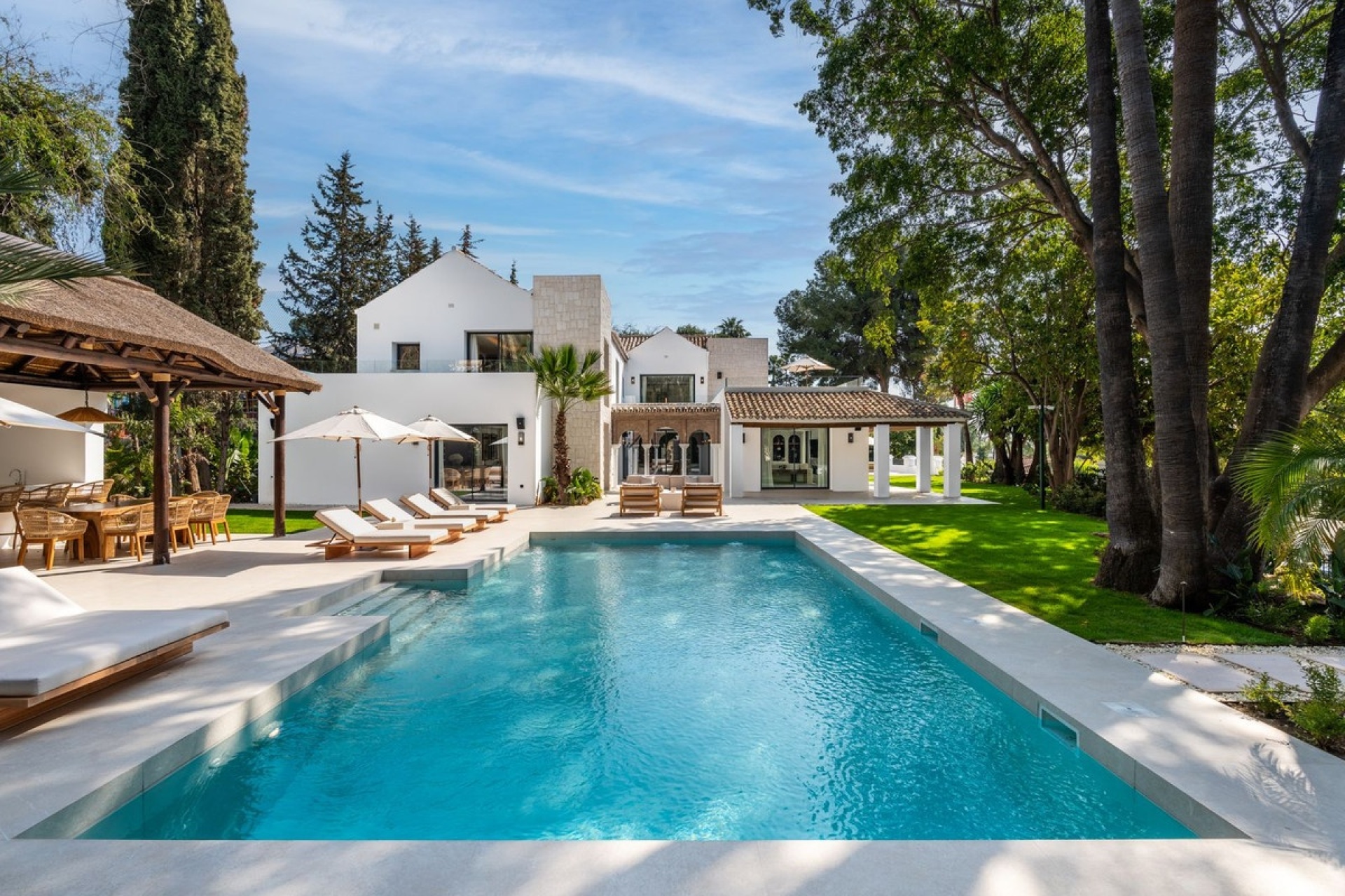 Resale - Villa - Marbella - Las Brisas