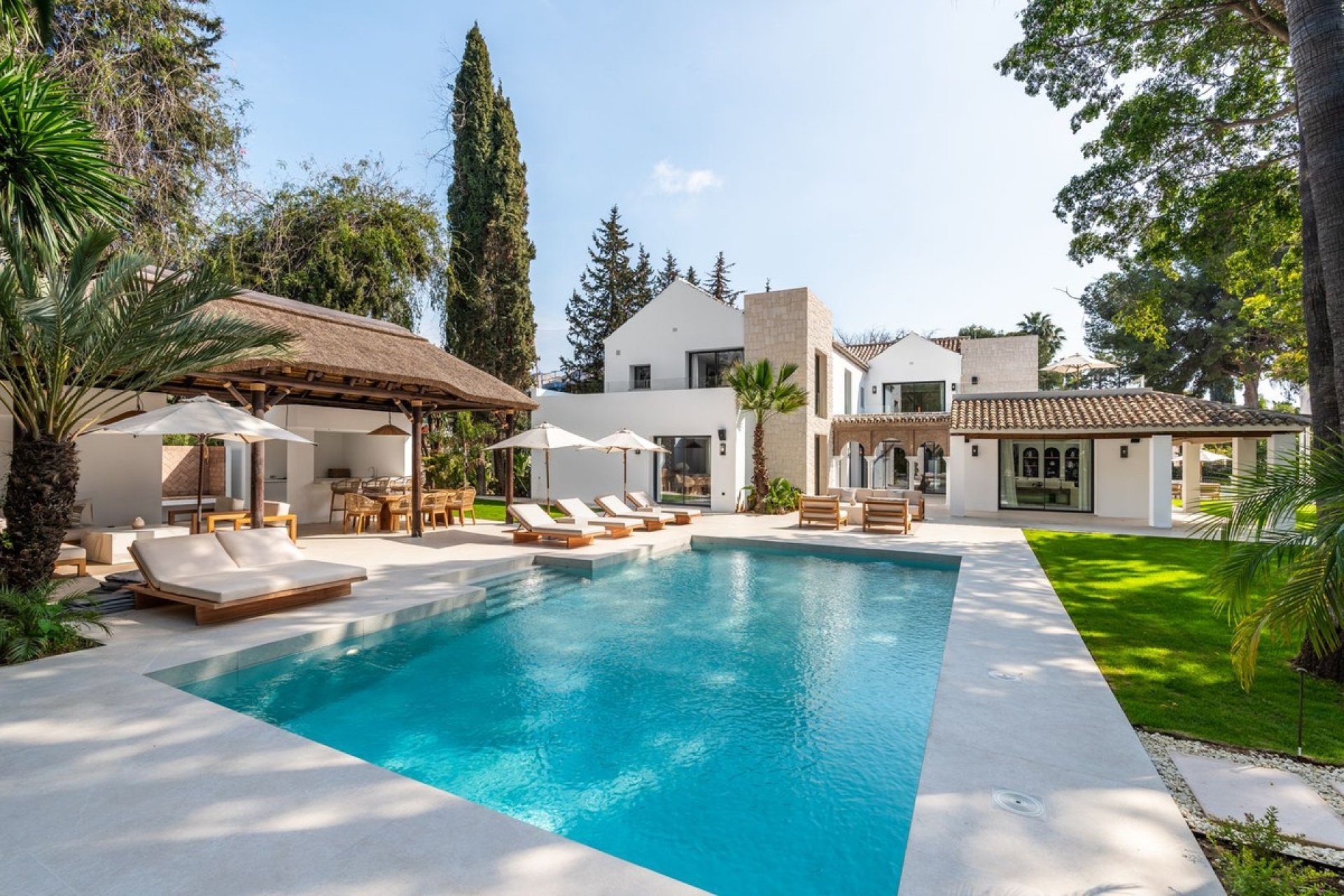 Resale - Villa - Marbella - Las Brisas