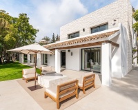 Resale - Villa - Marbella - Las Brisas