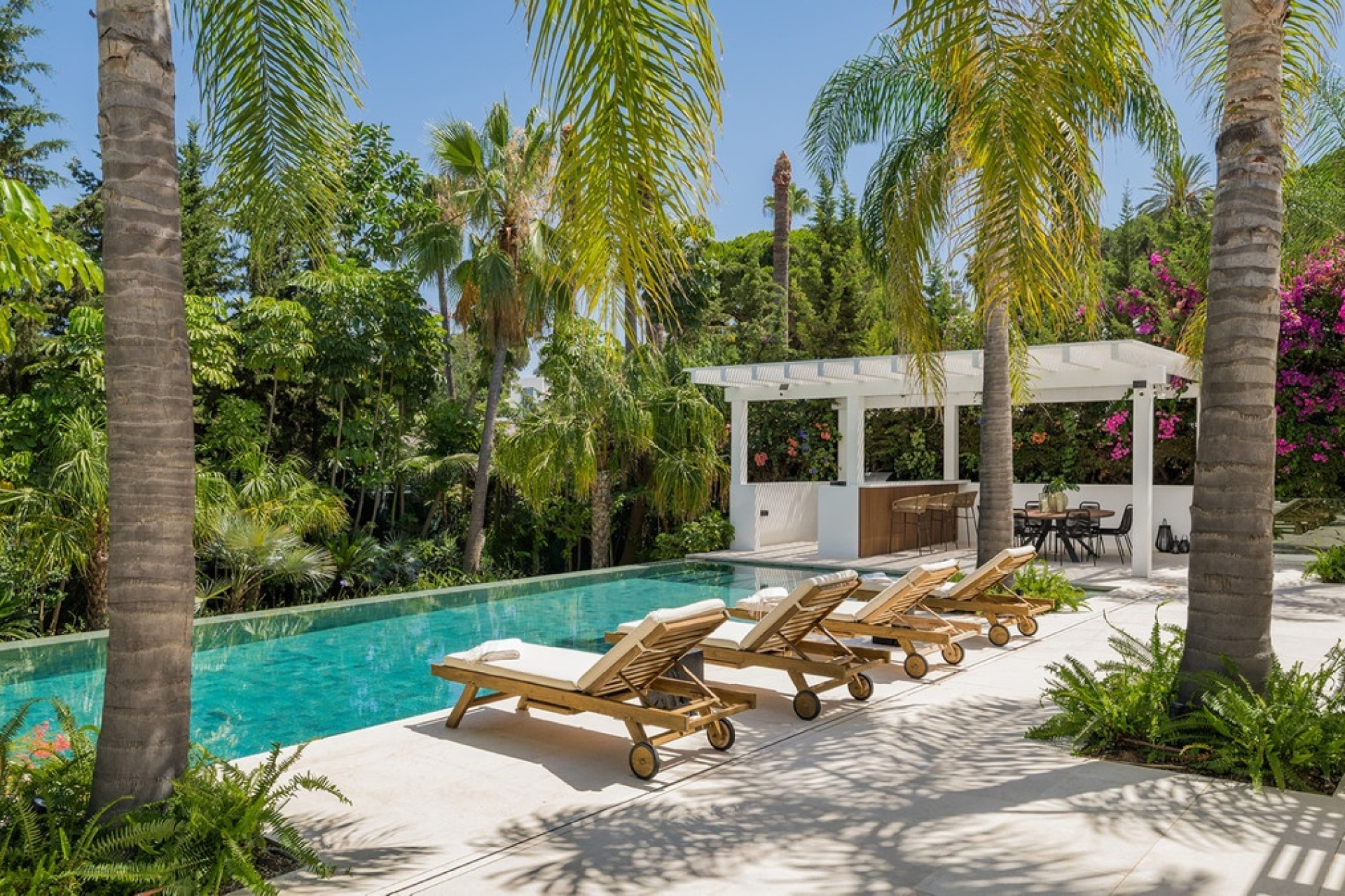 Resale - Villa - Marbella - Las Brisas