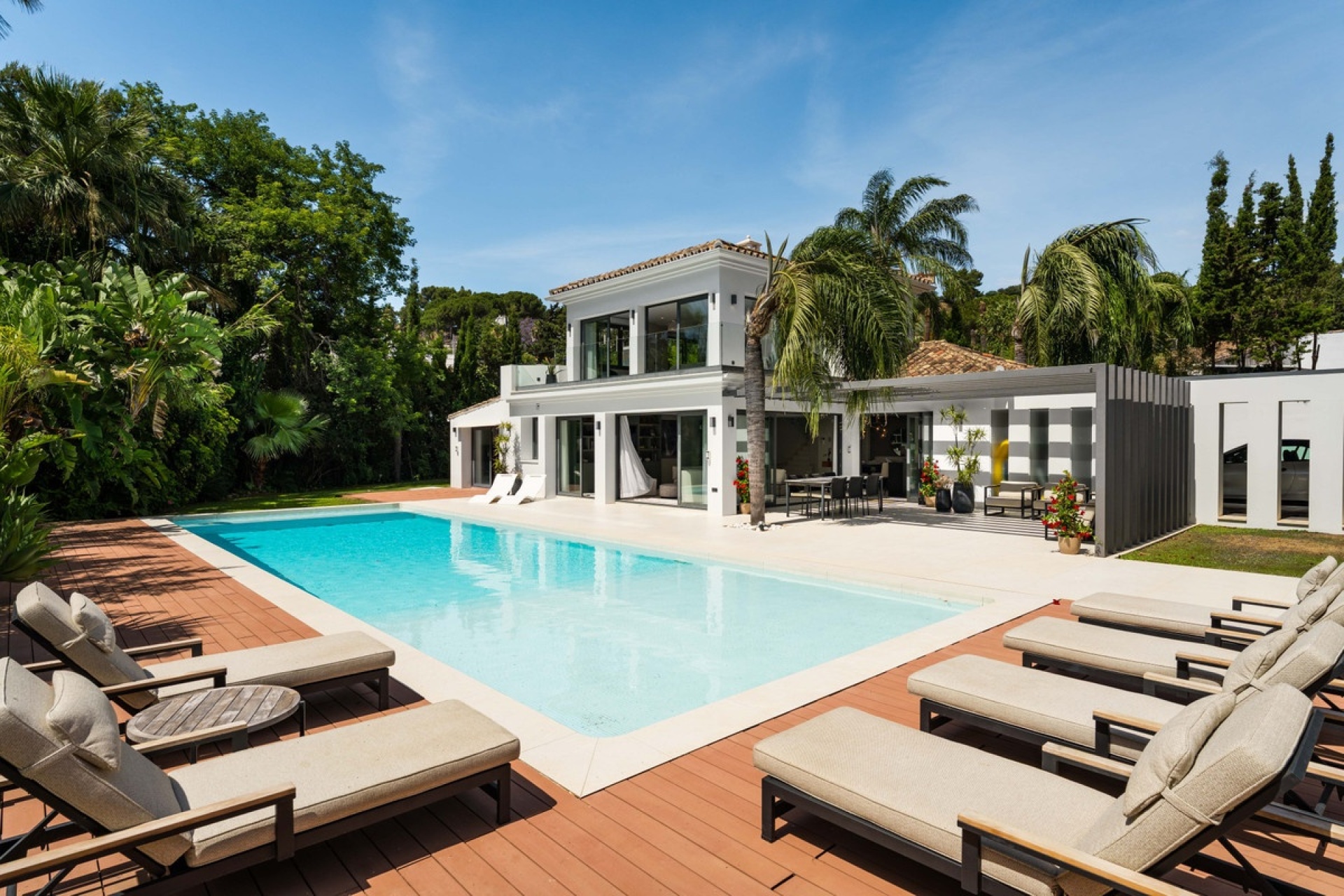 Resale - Villa - Marbella - Las Brisas