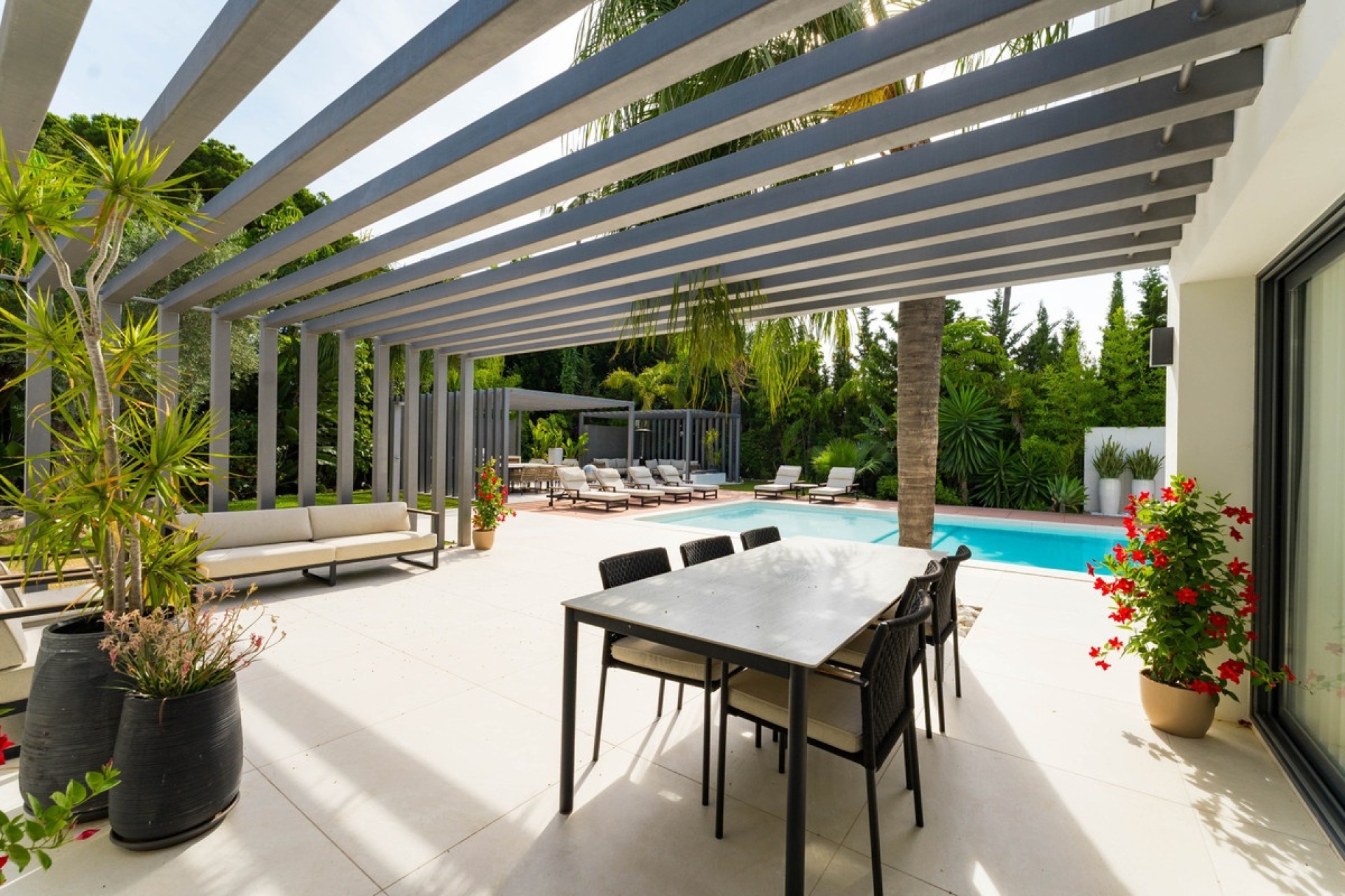 Resale - Villa - Marbella - Las Brisas
