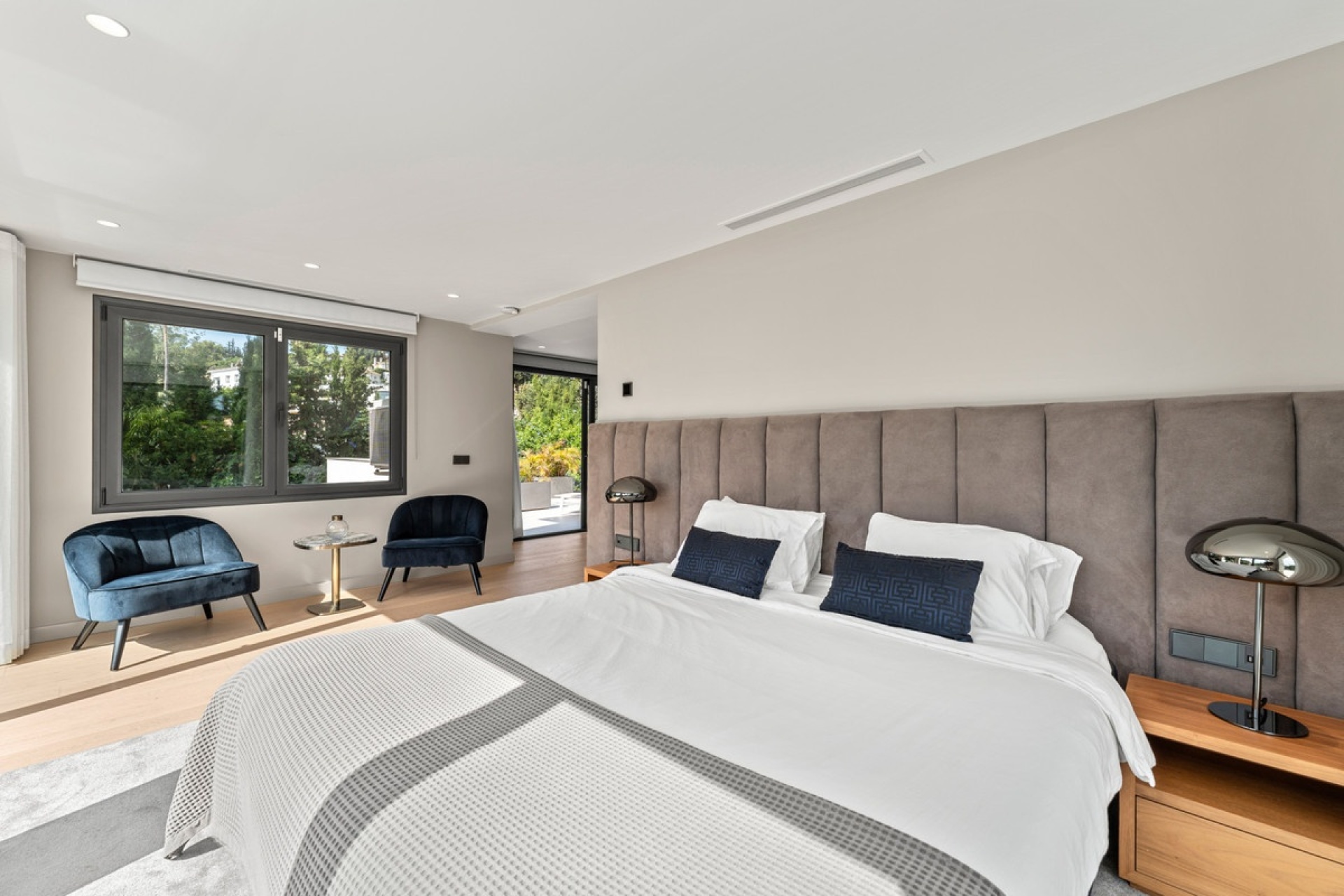 Resale - Villa - Marbella - Las Brisas