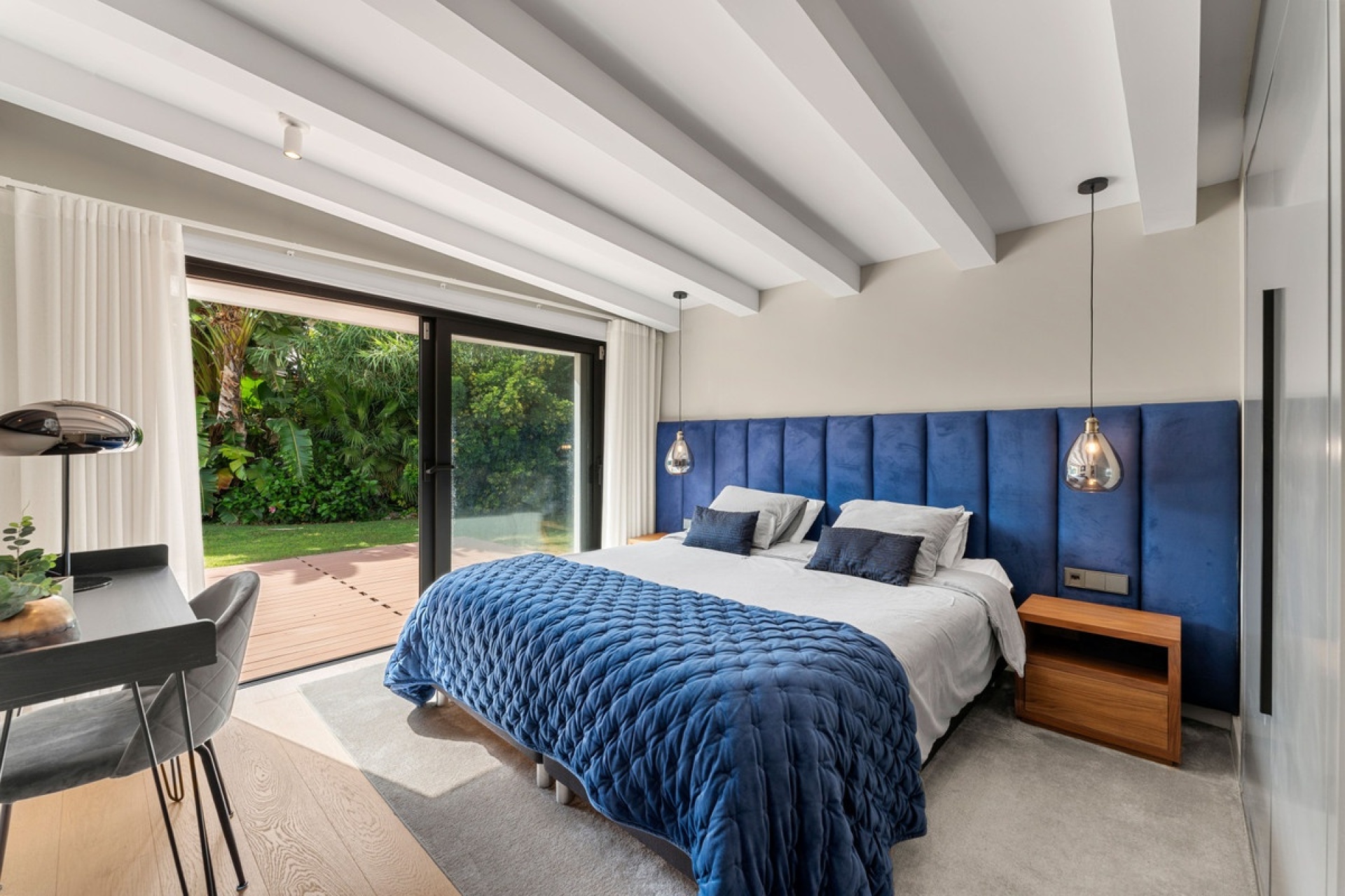 Resale - Villa - Marbella - Las Brisas