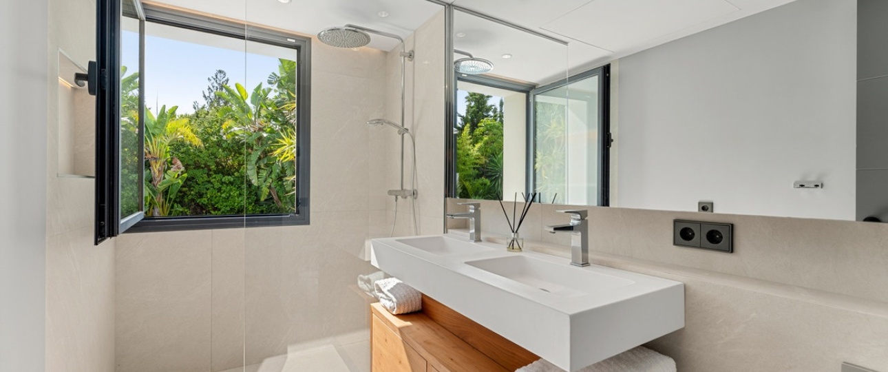 Resale - Villa - Marbella - Las Brisas