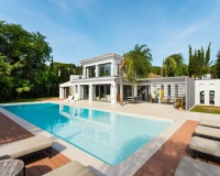 Resale - Villa - Marbella - Las Brisas