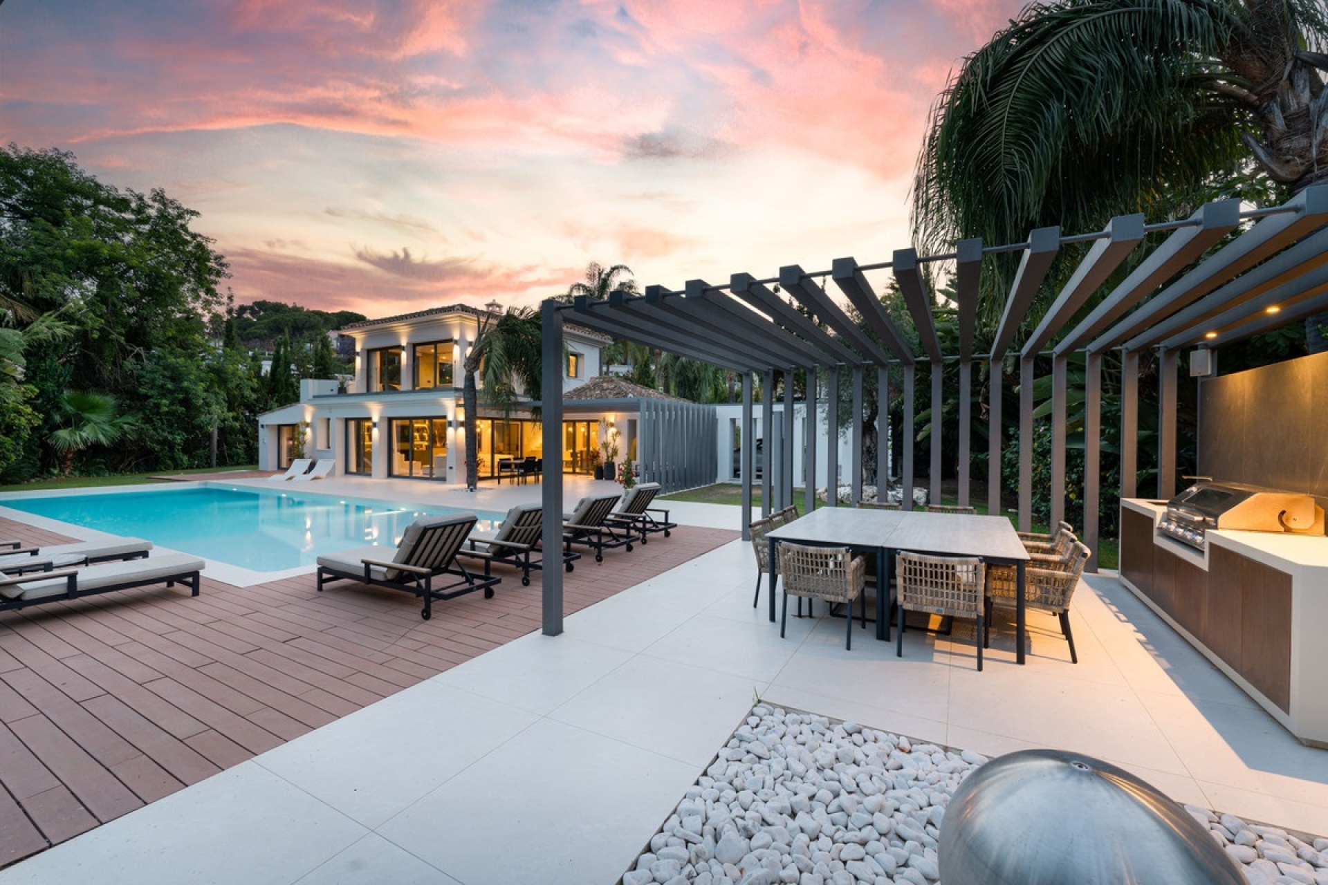 Resale - Villa - Marbella - Las Brisas