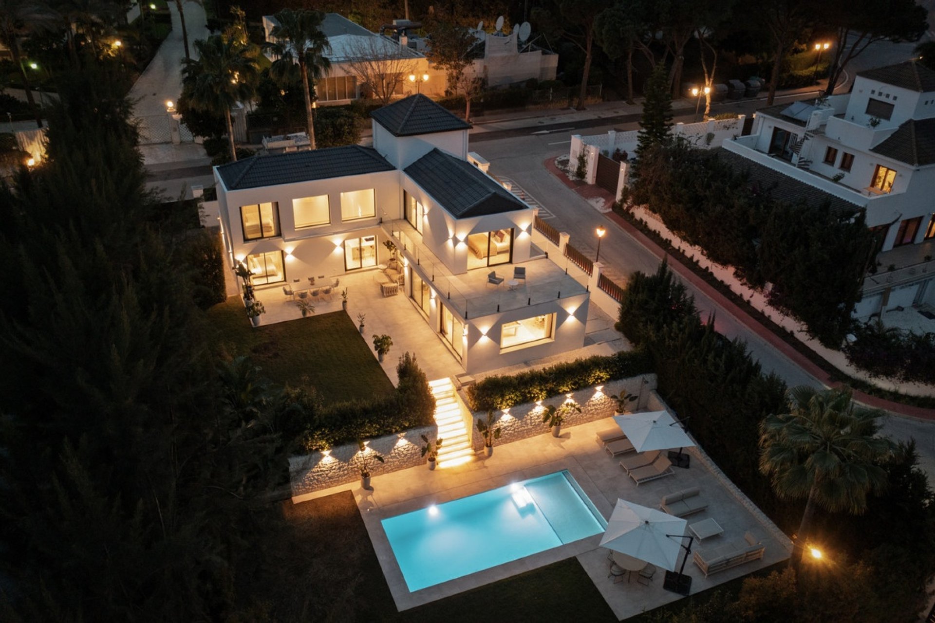 Resale - Villa - Marbella - Las Brisas