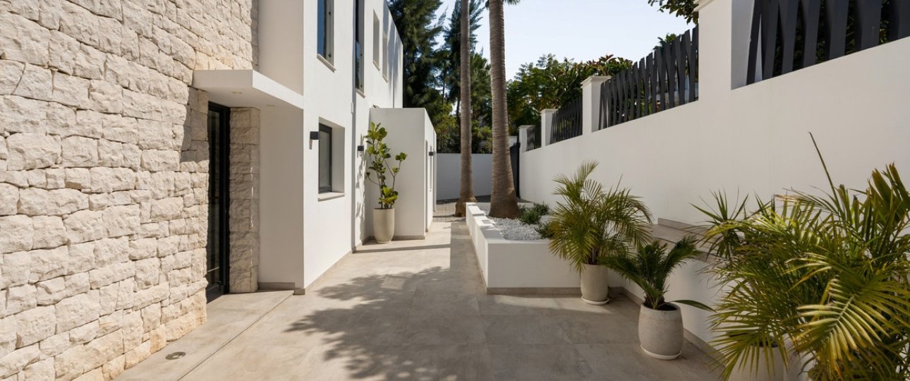 Resale - Villa - Marbella - Las Brisas
