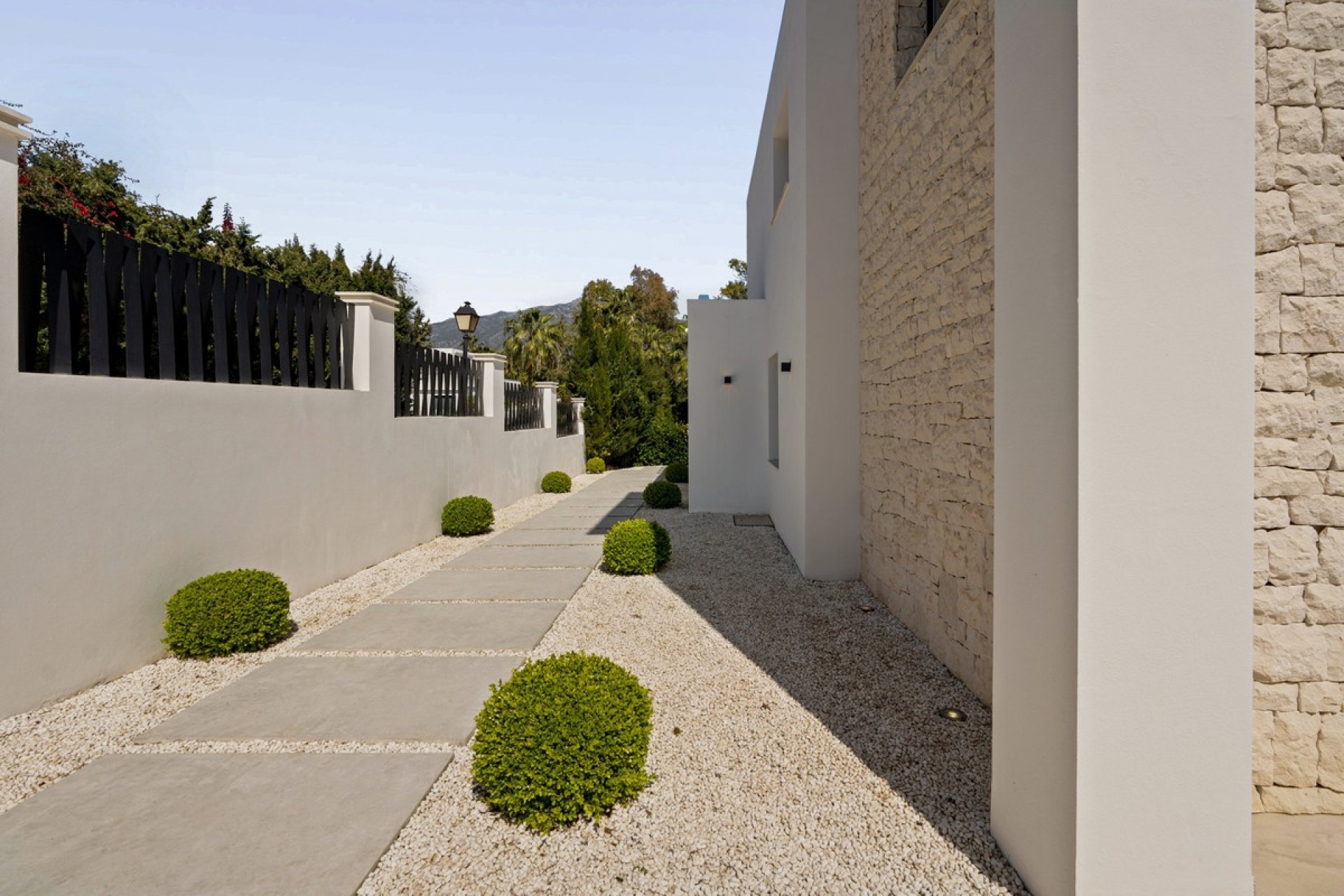 Resale - Villa - Marbella - Las Brisas