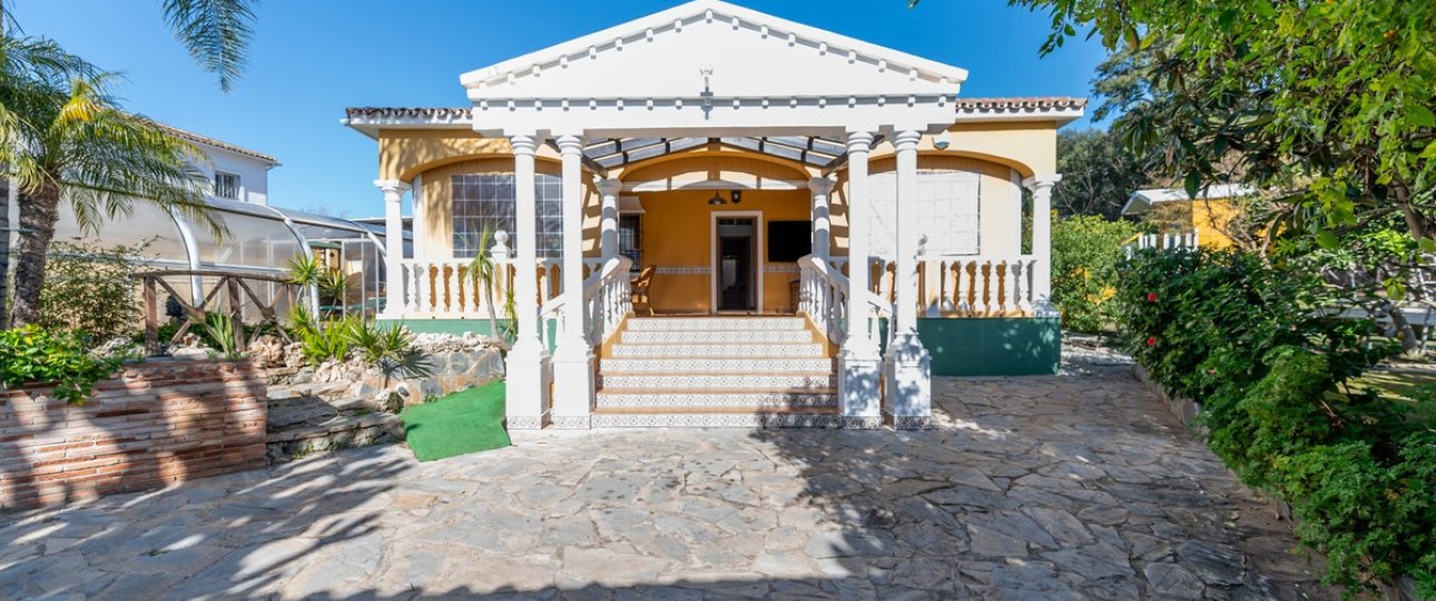 Resale - Villa - Marbella - Las Chapas