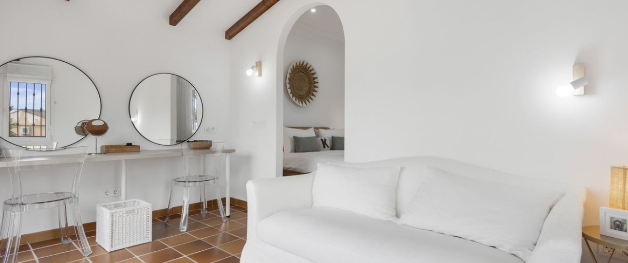 Resale - Villa - Marbella - Las Chapas