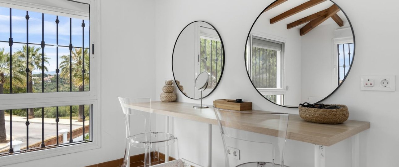 Resale - Villa - Marbella - Las Chapas