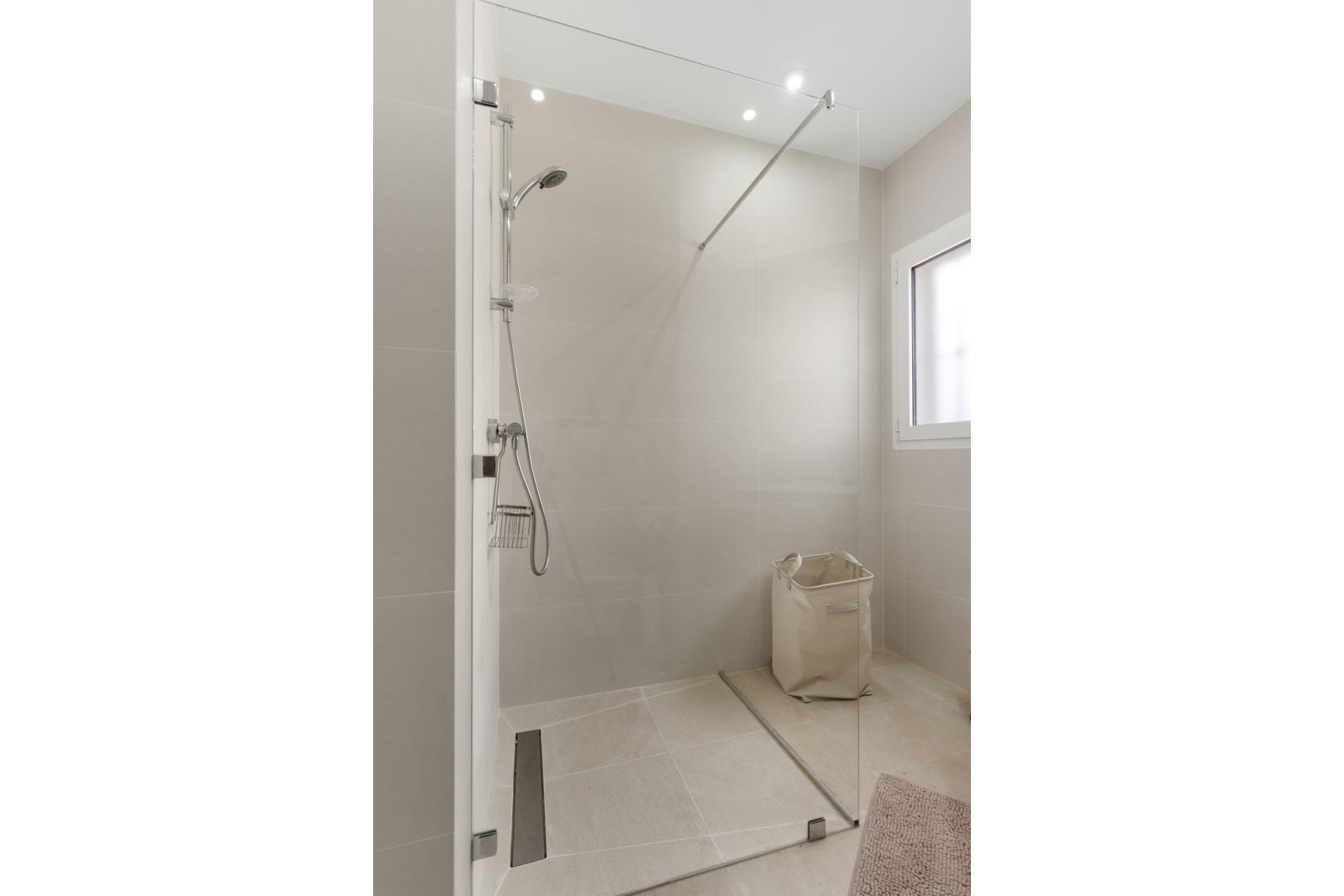 Resale - Villa - Marbella - Las Chapas