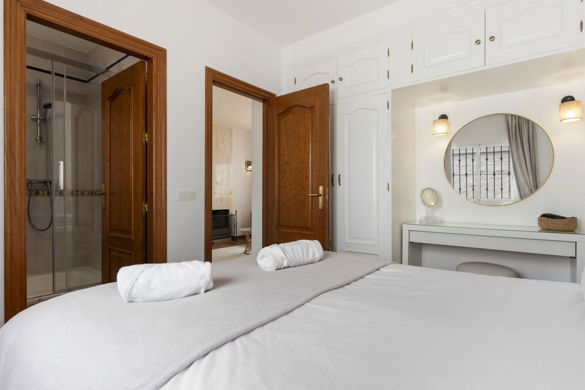 Resale - Villa - Marbella - Las Chapas