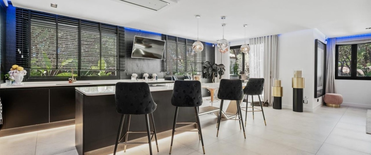 Resale - Villa - Marbella - Las Chapas