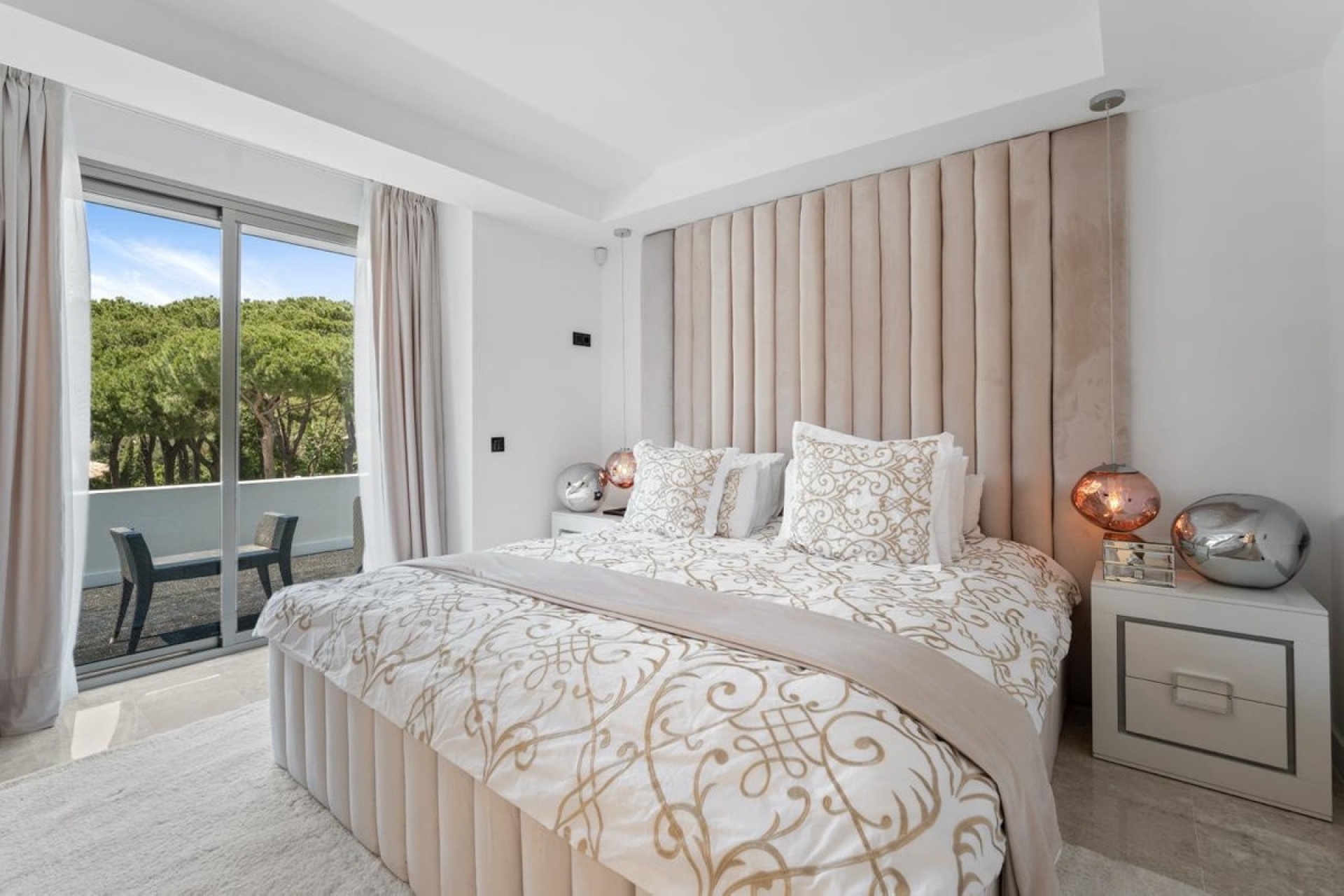 Resale - Villa - Marbella - Las Chapas