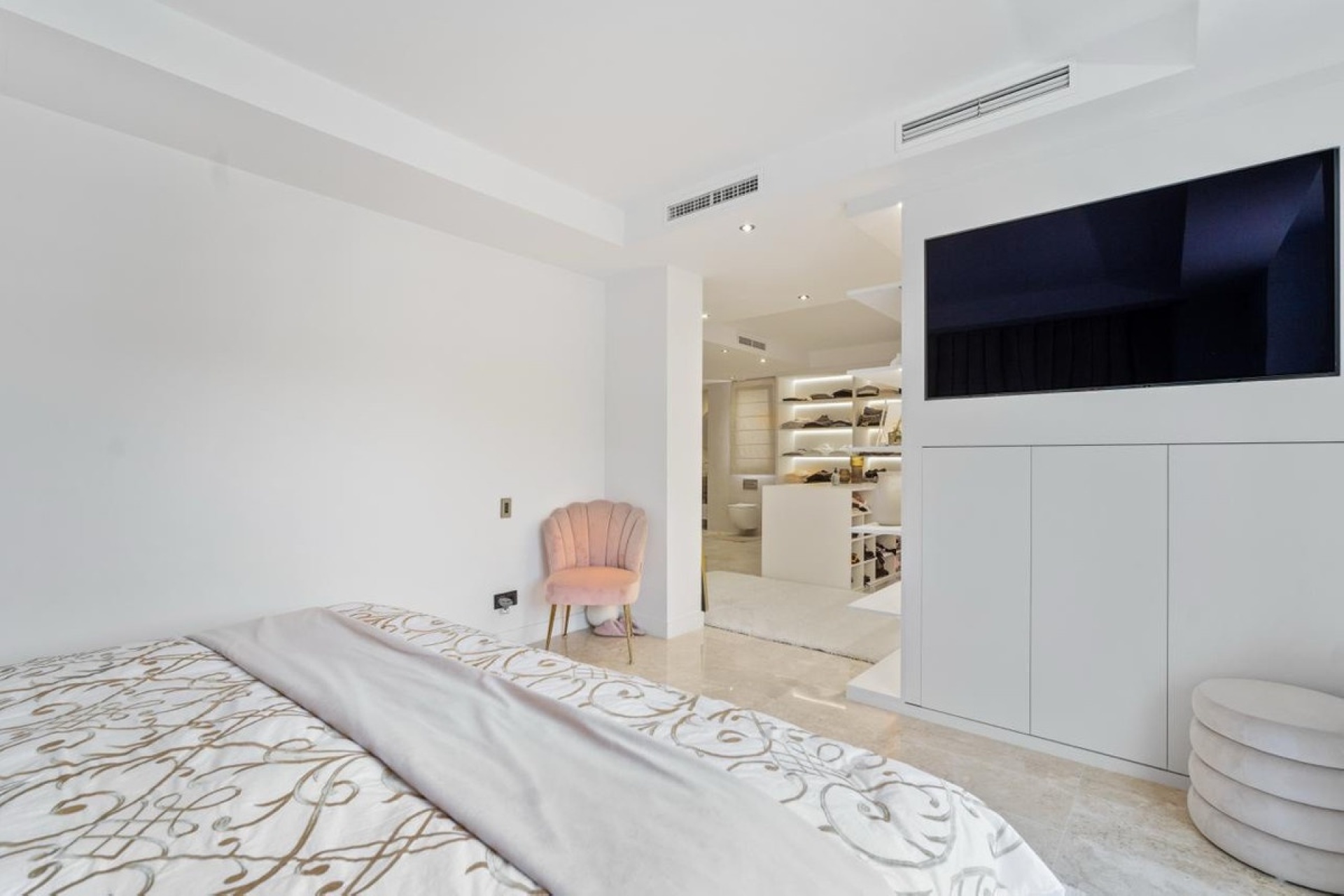 Resale - Villa - Marbella - Las Chapas