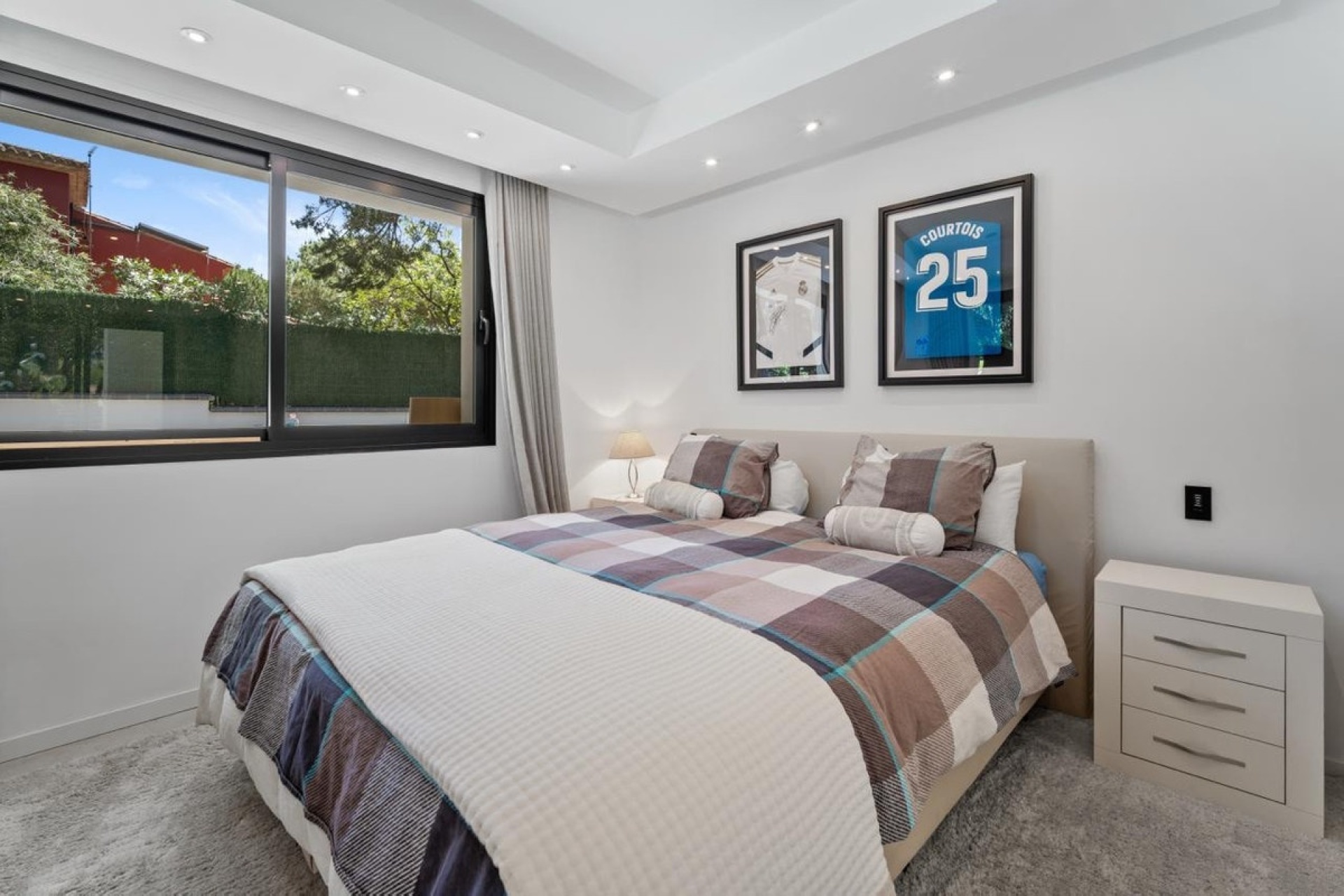 Resale - Villa - Marbella - Las Chapas