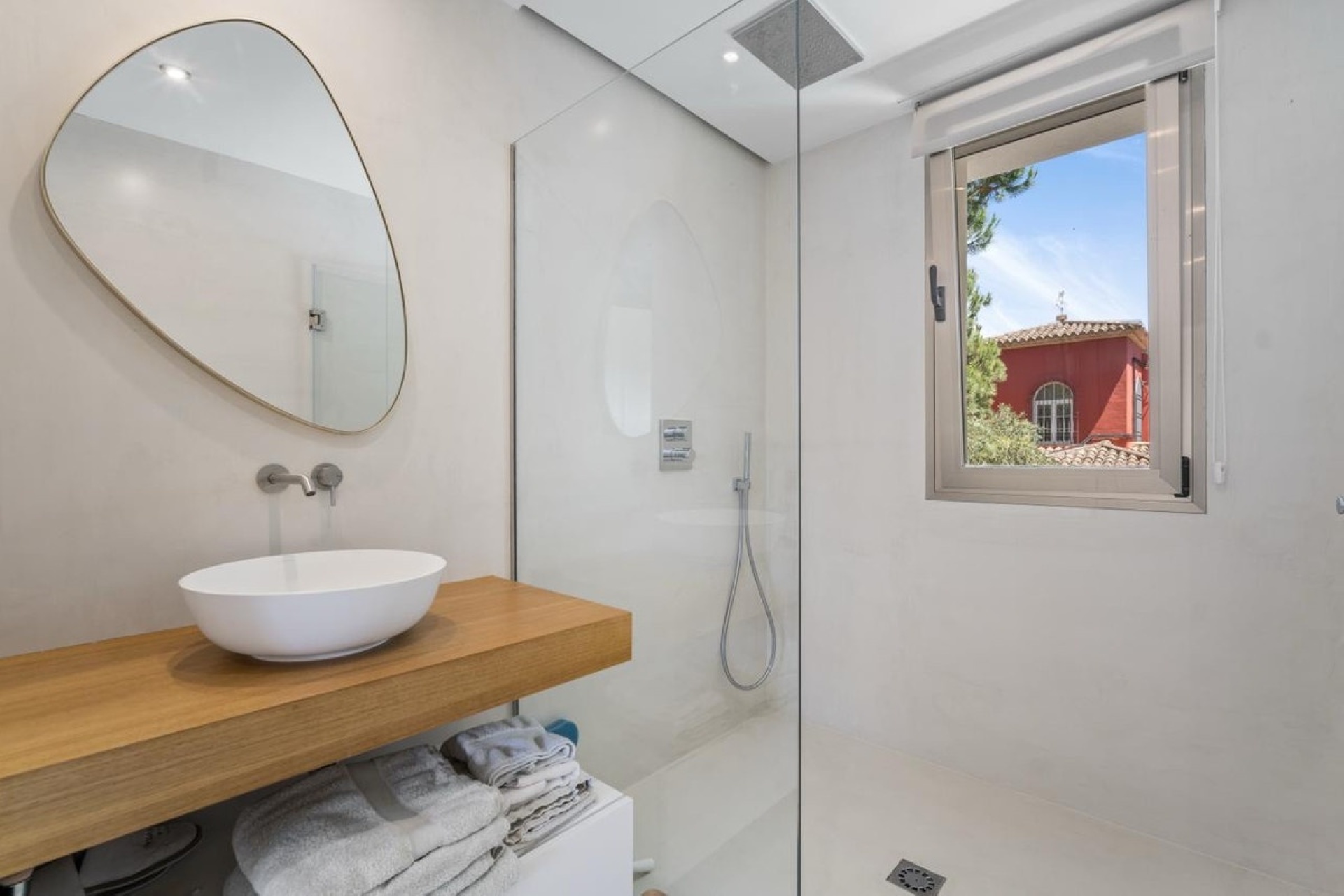 Resale - Villa - Marbella - Las Chapas