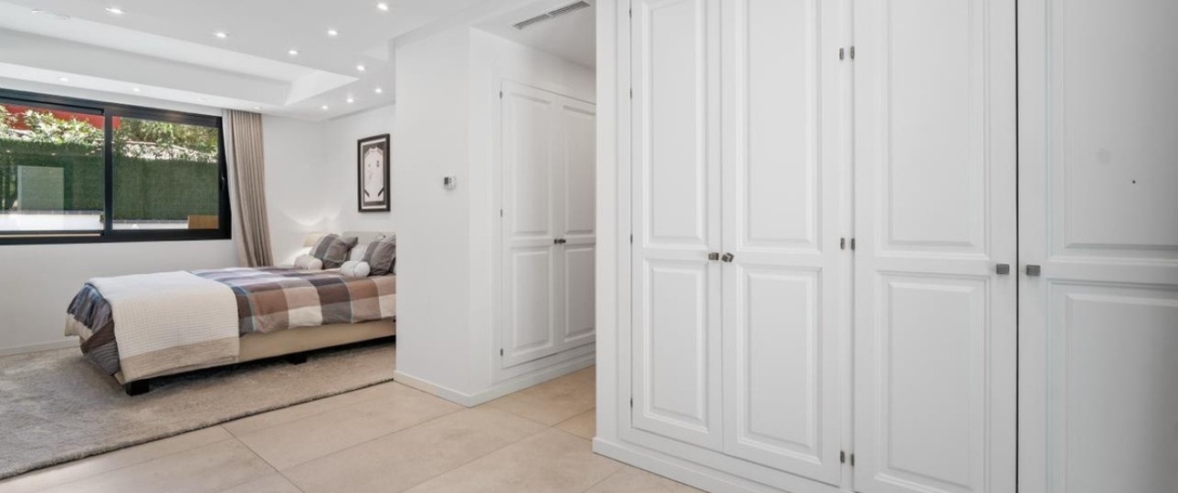 Resale - Villa - Marbella - Las Chapas