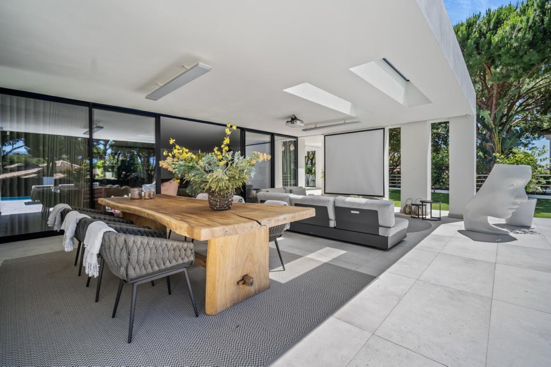 Resale - Villa - Marbella - Las Chapas
