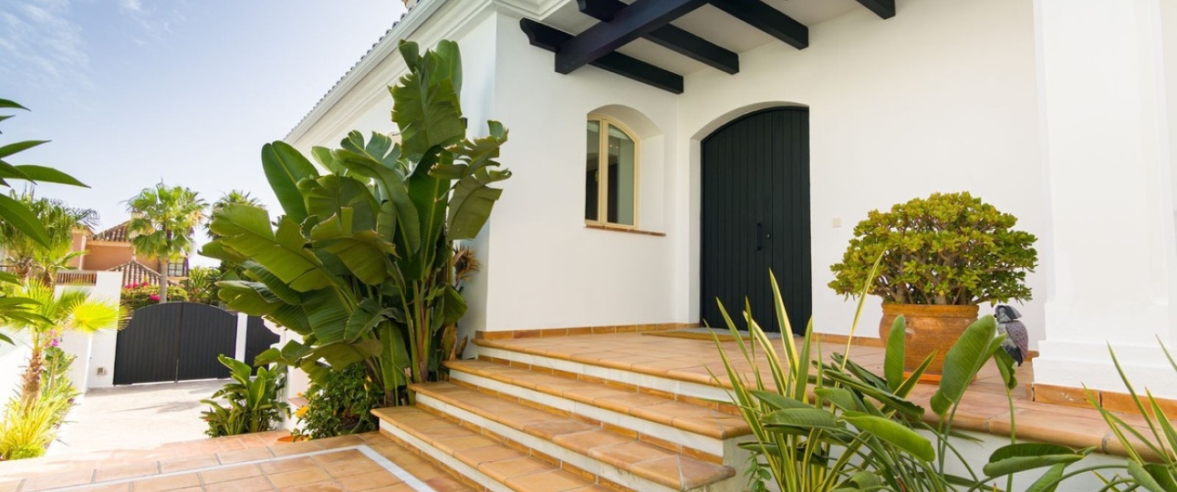 Resale - Villa - Marbella - Las Chapas
