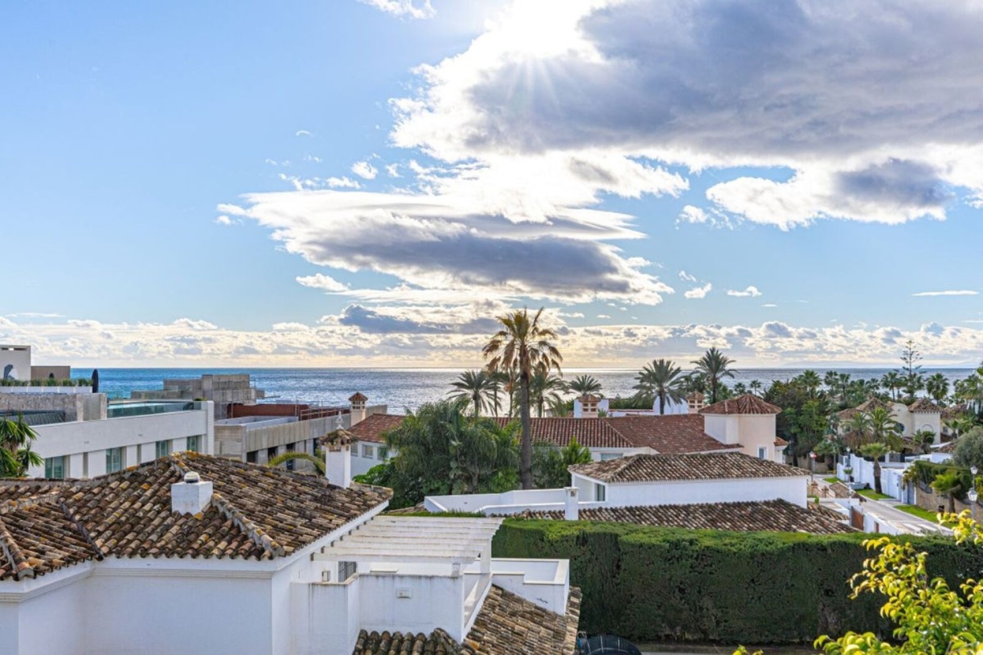 Resale - Villa - Marbella - Las Chapas