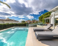 Resale - Villa - Marbella - Las Chapas