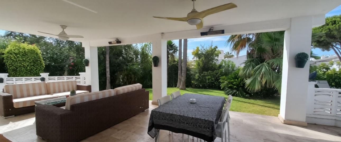 Resale - Villa - Marbella - Las Chapas