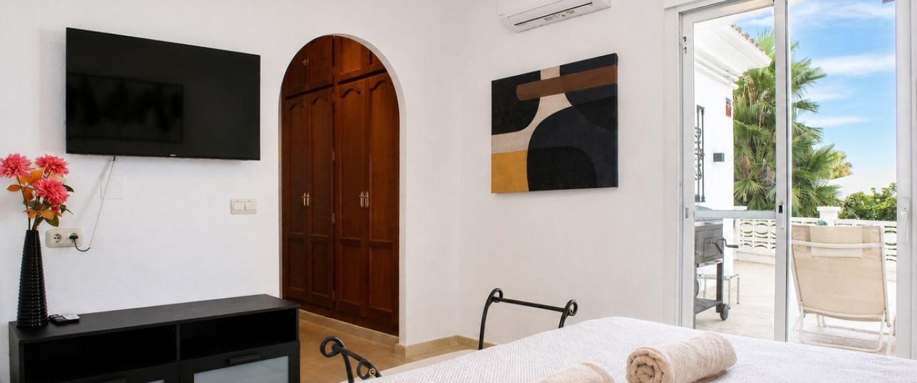 Resale - Villa - Marbella - Las Chapas