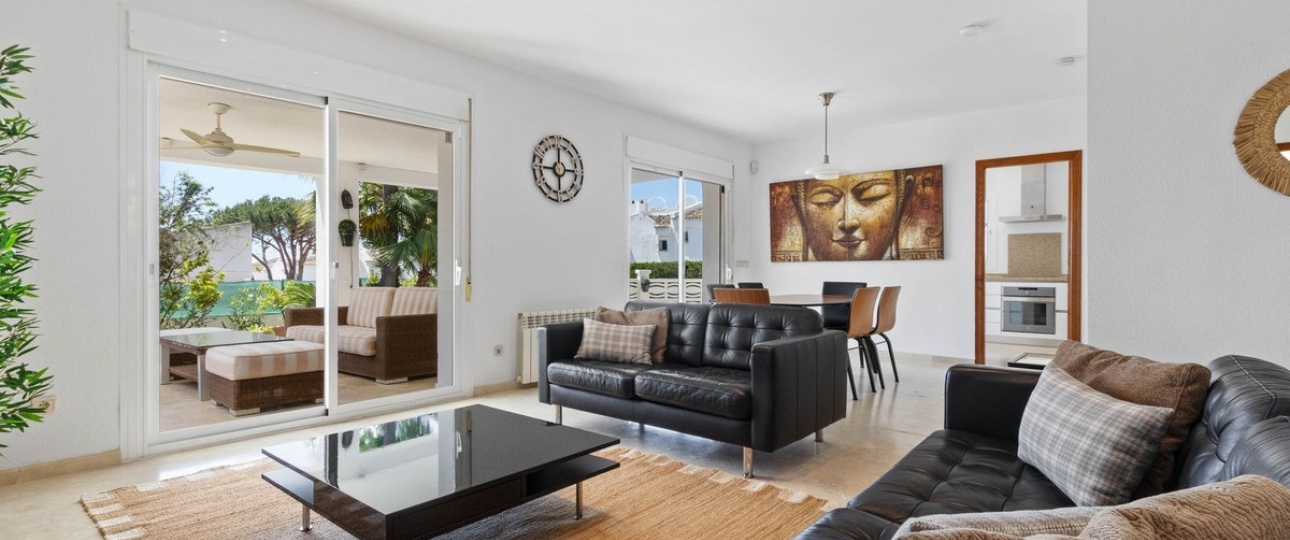 Resale - Villa - Marbella - Las Chapas
