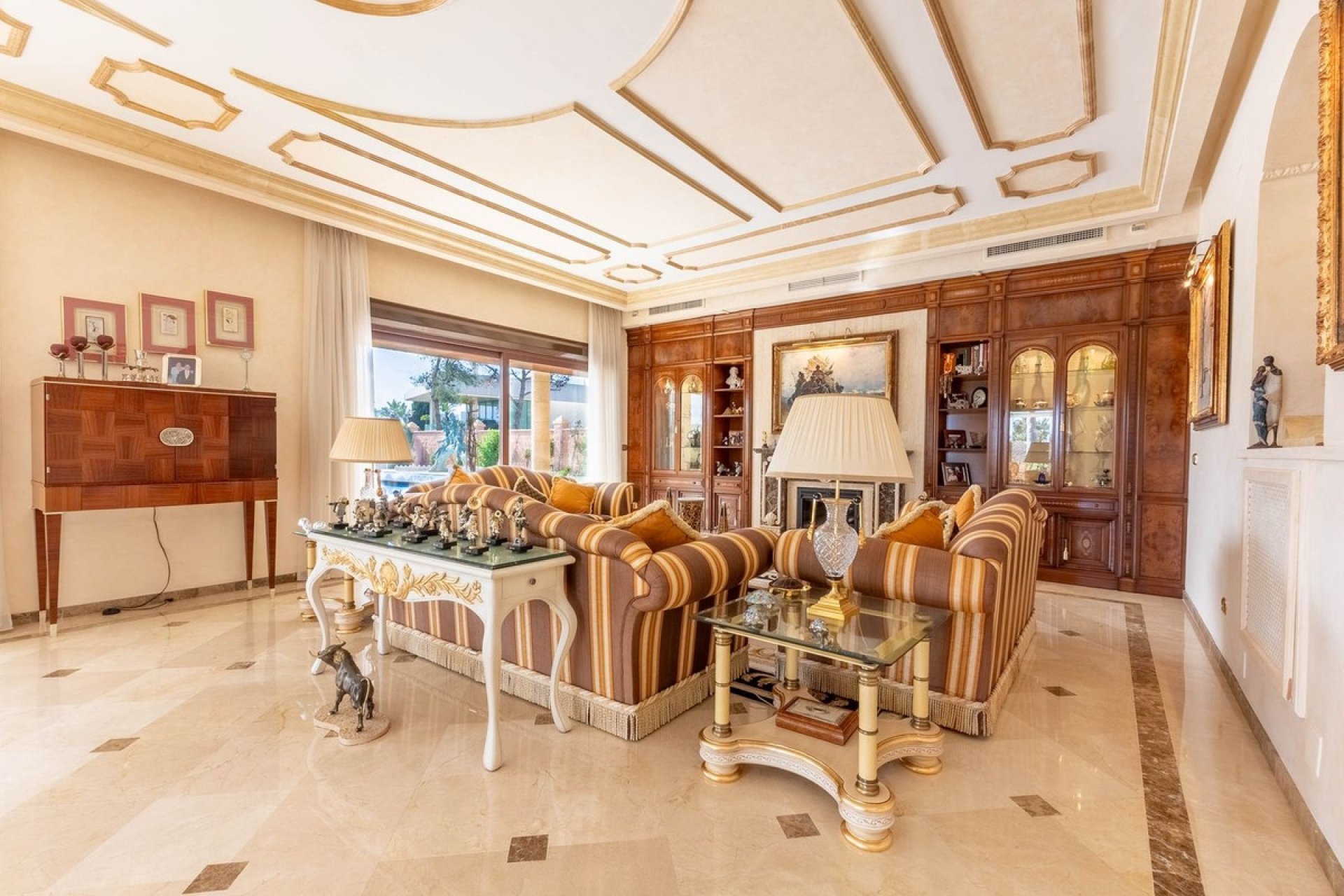 Resale - Villa - Marbella - Los Monteros
