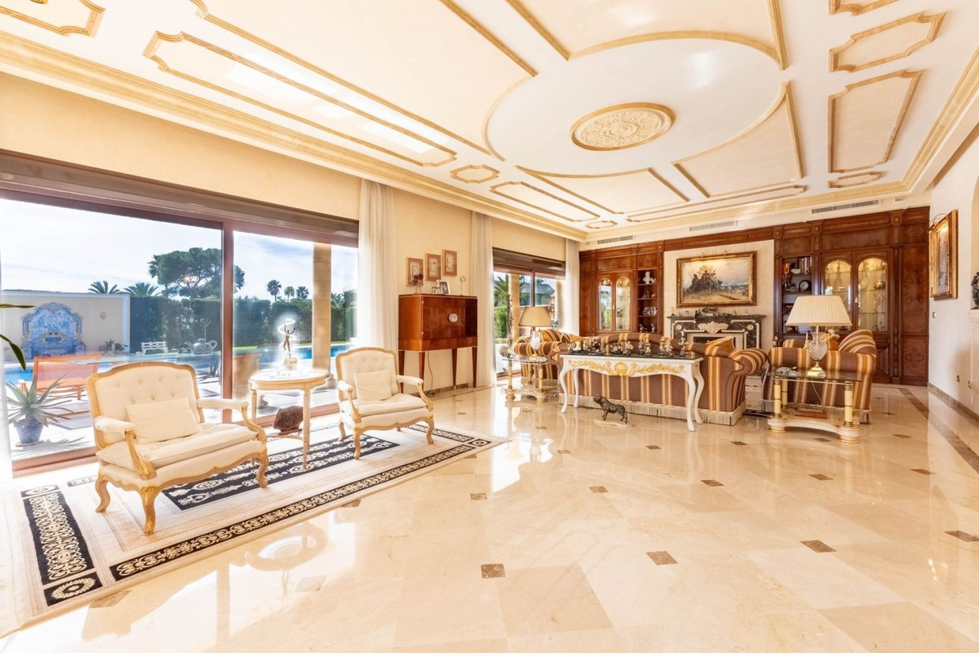 Resale - Villa - Marbella - Los Monteros