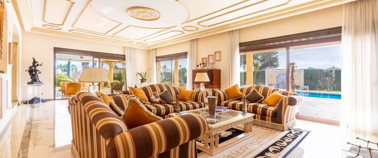 Resale - Villa - Marbella - Los Monteros