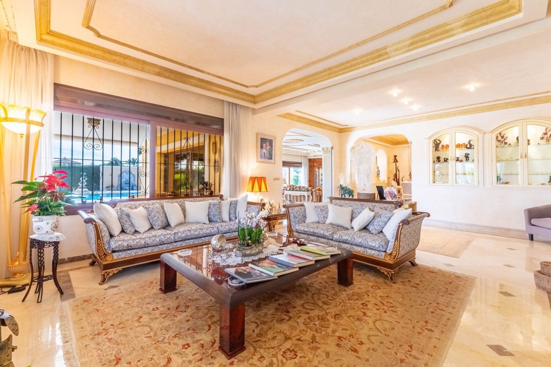 Resale - Villa - Marbella - Los Monteros