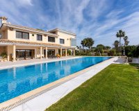 Resale - Villa - Marbella - Los Monteros